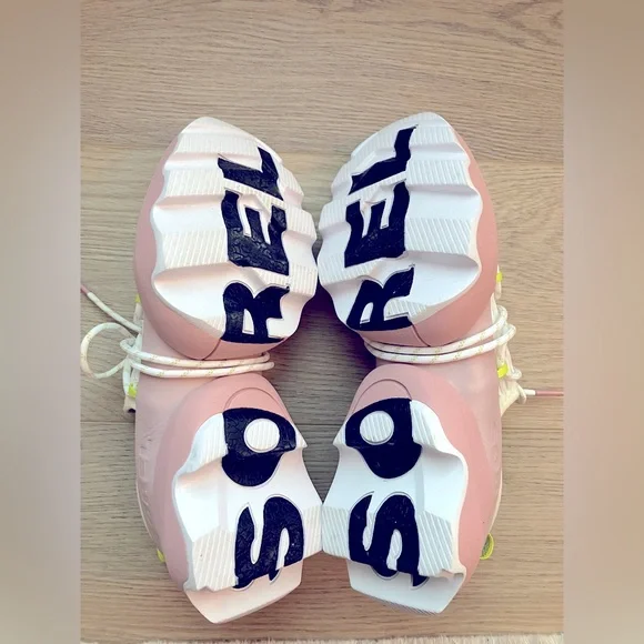 Sorel Women’s Kinectic™ Impact Lace Sneaker Size 9 Shoes in White Eraser Pink 🤍💖 - Picture 8 of 10
